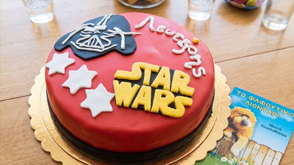Τούρτα γενεθλίων με θέμα Star Wars